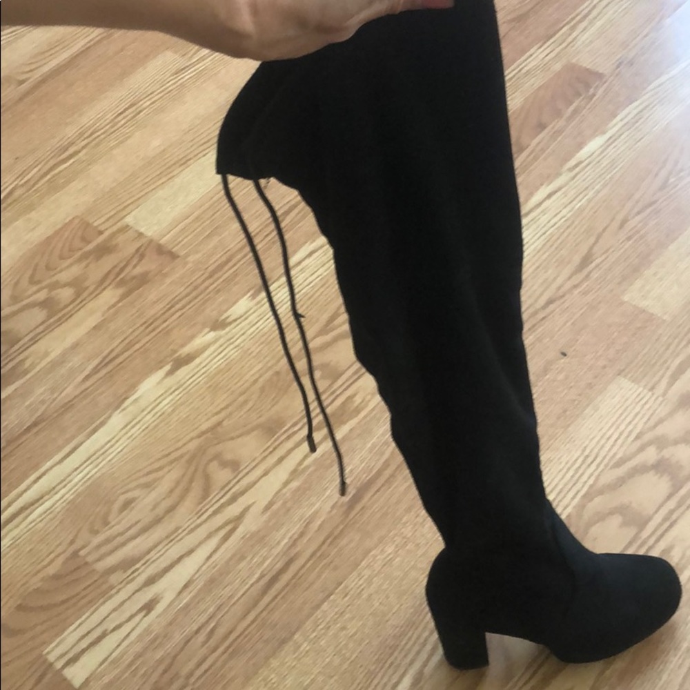 Women’s black thigh high boots sz 9 Like New